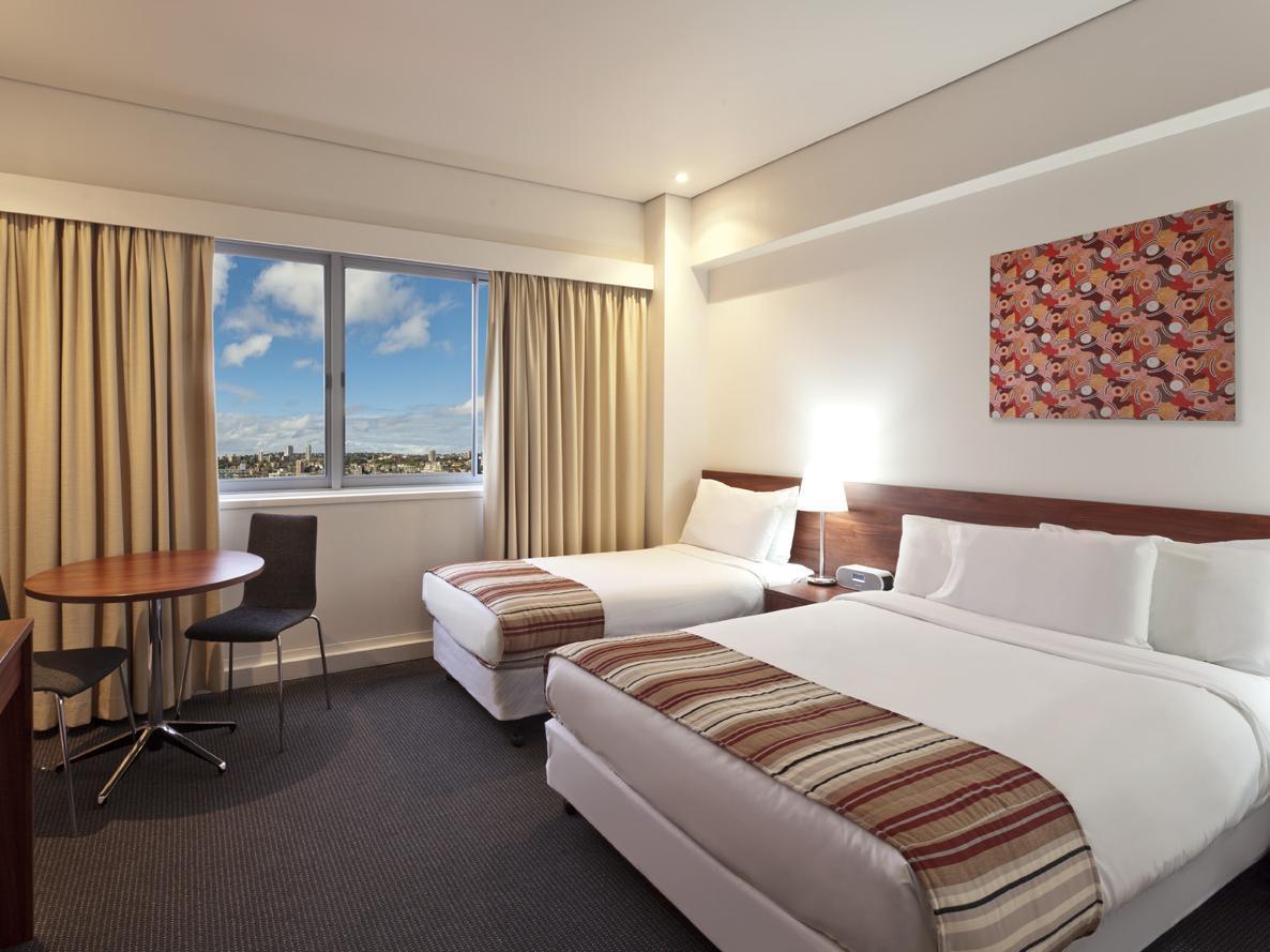 Macleay Hotel Sydney Room photo