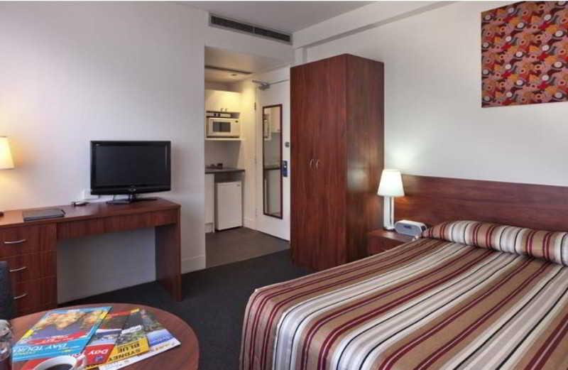 Macleay Hotel Sydney Room photo